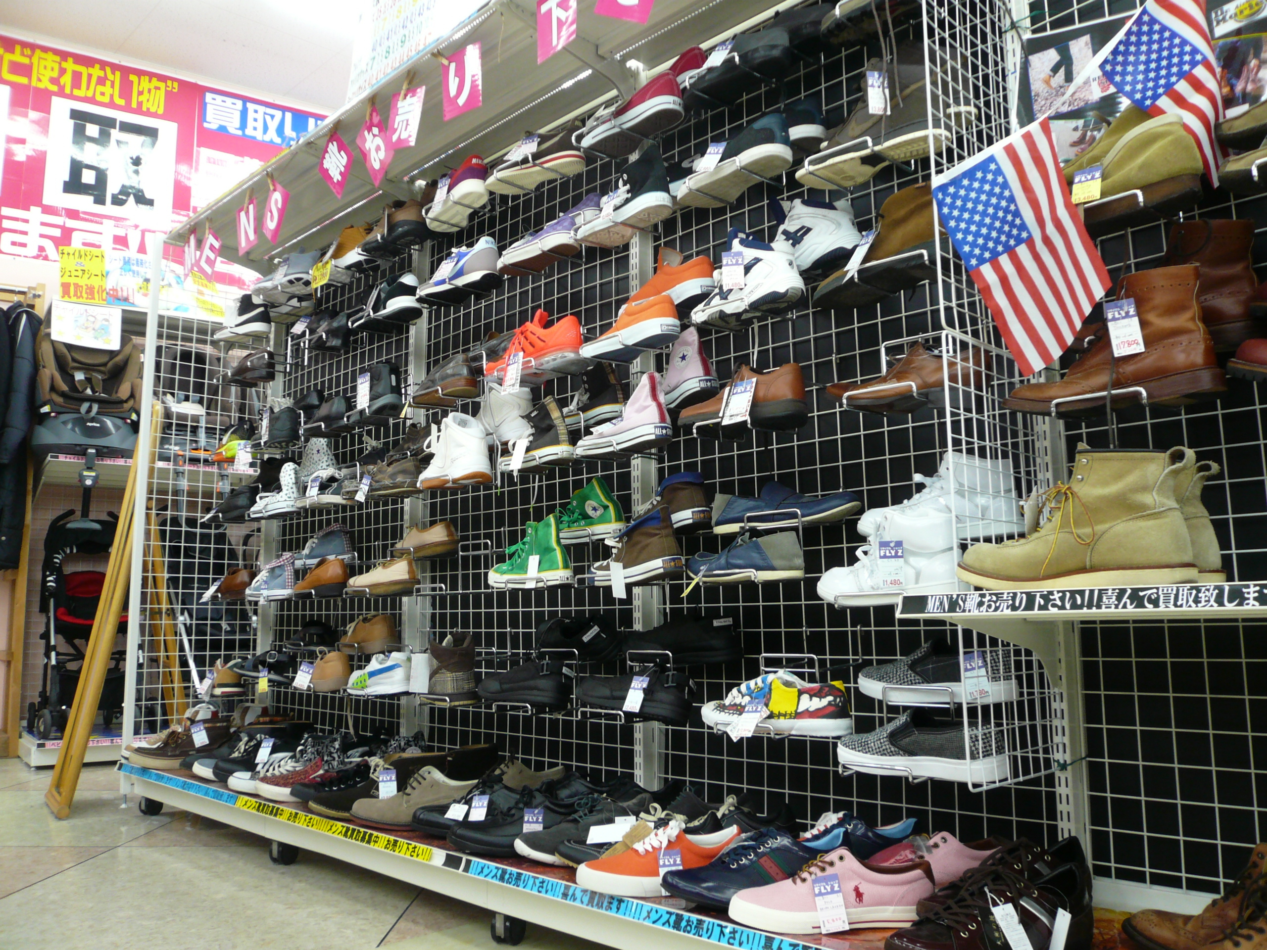 靴 を売るなら 総合リサイクルショップフライズ佐賀店　佐賀市 買取り情報